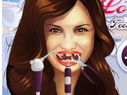 Demi Lovato Tooth Problems