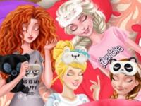 Princess Waiting For Santa