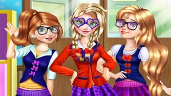 Princess College Fashion - Elsa, Anna and Rapunzel Dress Up 