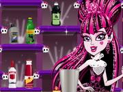 Draculaura Monster Bartender